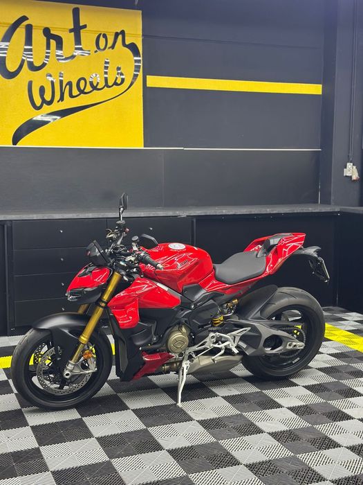 Ducati Streetfighter Street Fighter V4