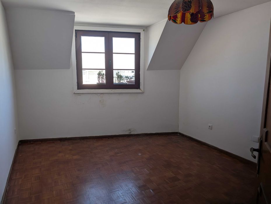 arrendamento apartamento, excelente localização, baixa do Porto, boas áreas, perto de tudo e com transportes para qualquer lado