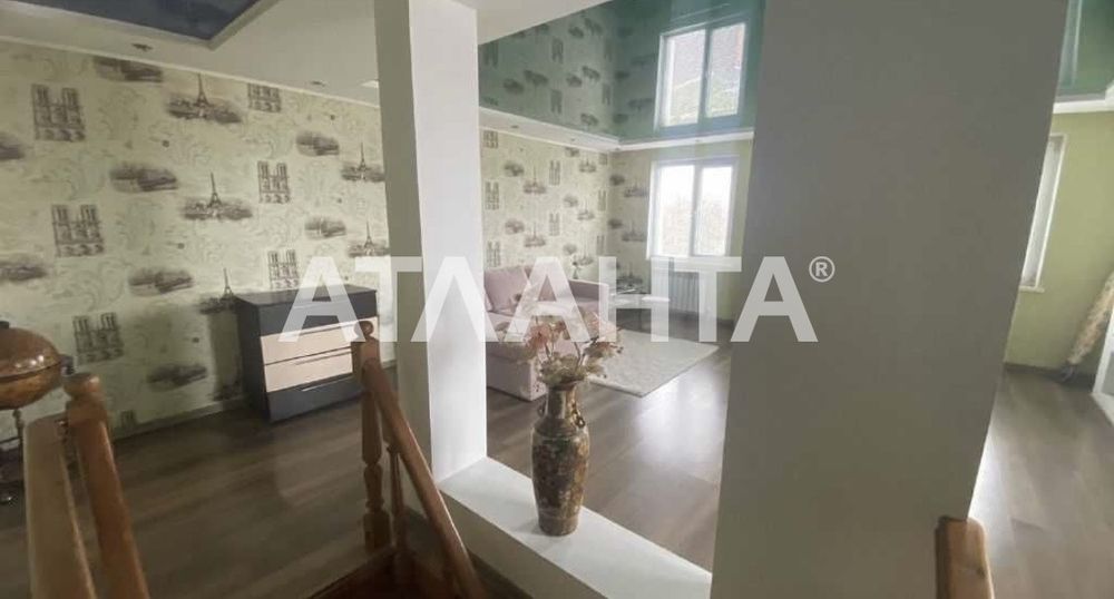 Дом в Кошарах с ремонтом и документами