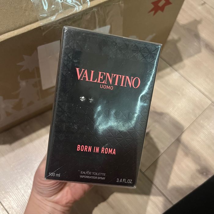 Чоловіча туалетна вода Valentino Uomo Born In Roma 100 мл. З ДЕФЕКТОМ