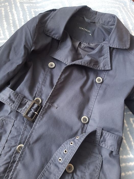 Тренч , плащ, пальто.