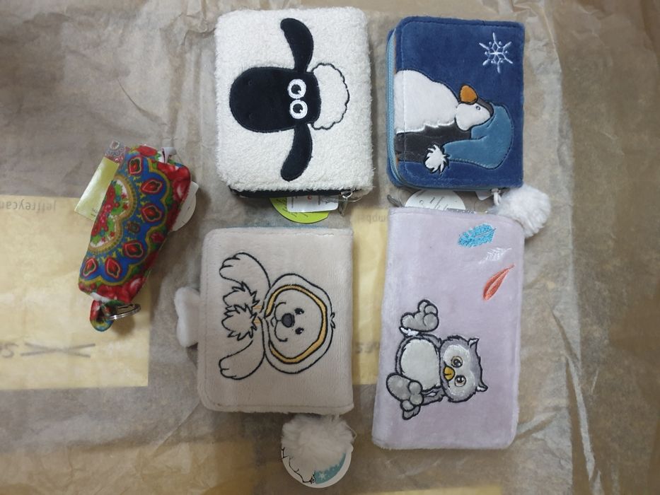 Pencil Holder and Wallets64729677521795124