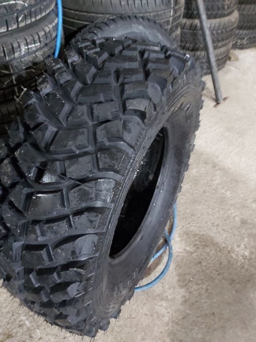 Opony Terenowe 215/70 R16 Ranger Grip Wzór Yokohama Geolandar MT G001