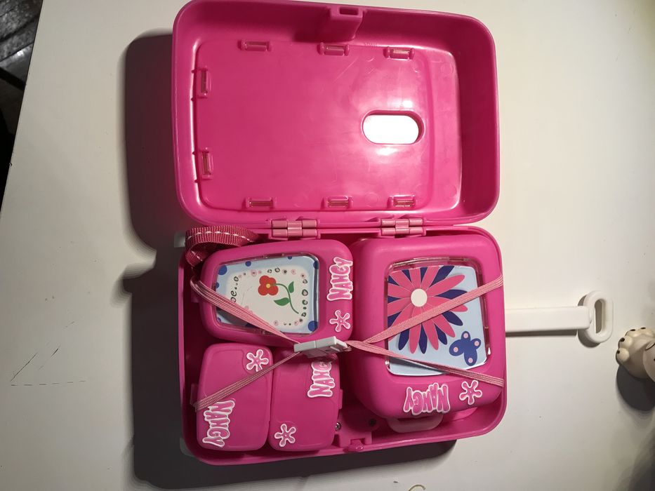 Boneca Nancy viagens com acessorios