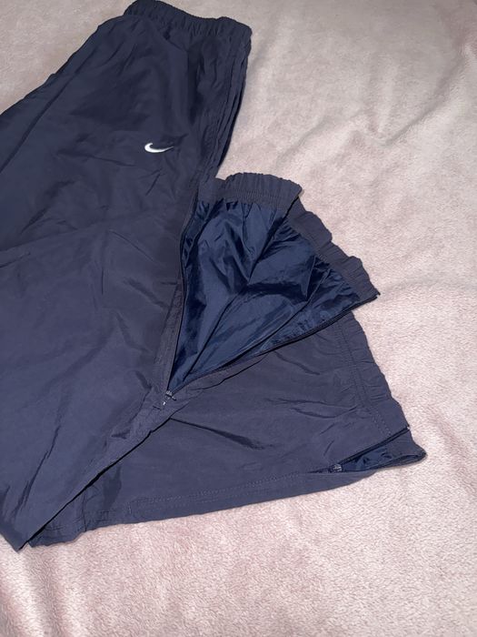 Ortalionowe spodnie NIKE
