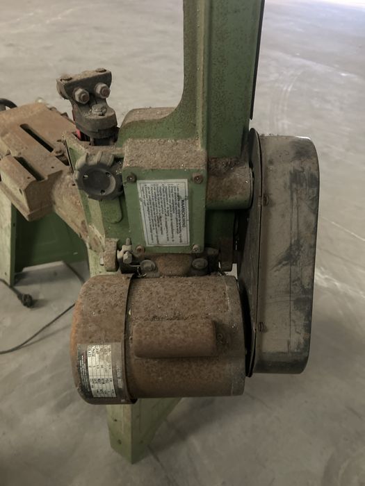 Serra de fita para desocupar