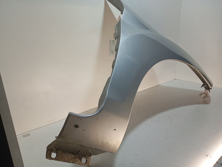 Guarda-lamas direito FORD Fiesta VI (CB1, CCN)