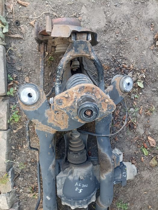 Audi A6C5 кватро задняя балка подрамник в сборе