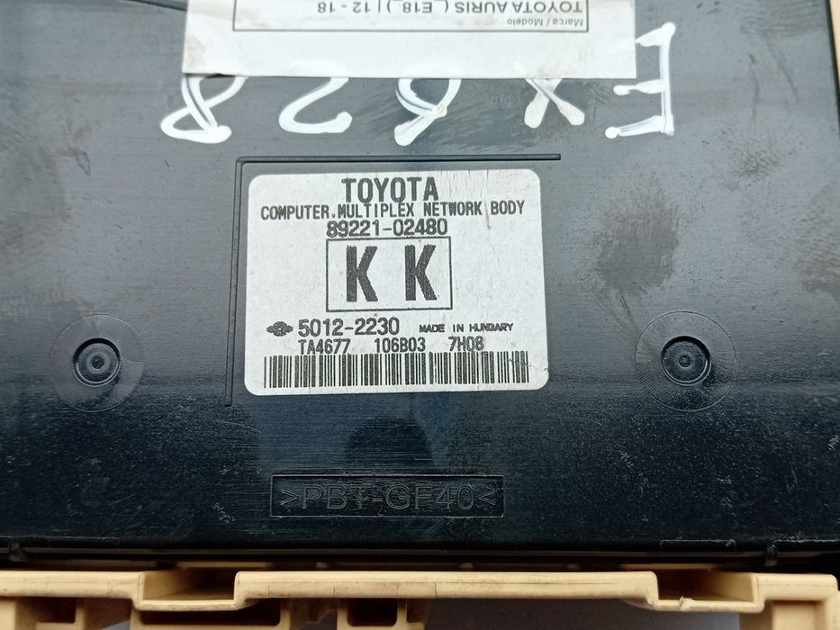 Caixa fusíveis / SAM / BSI TOYOTA Auris Hatchback (_E18_)