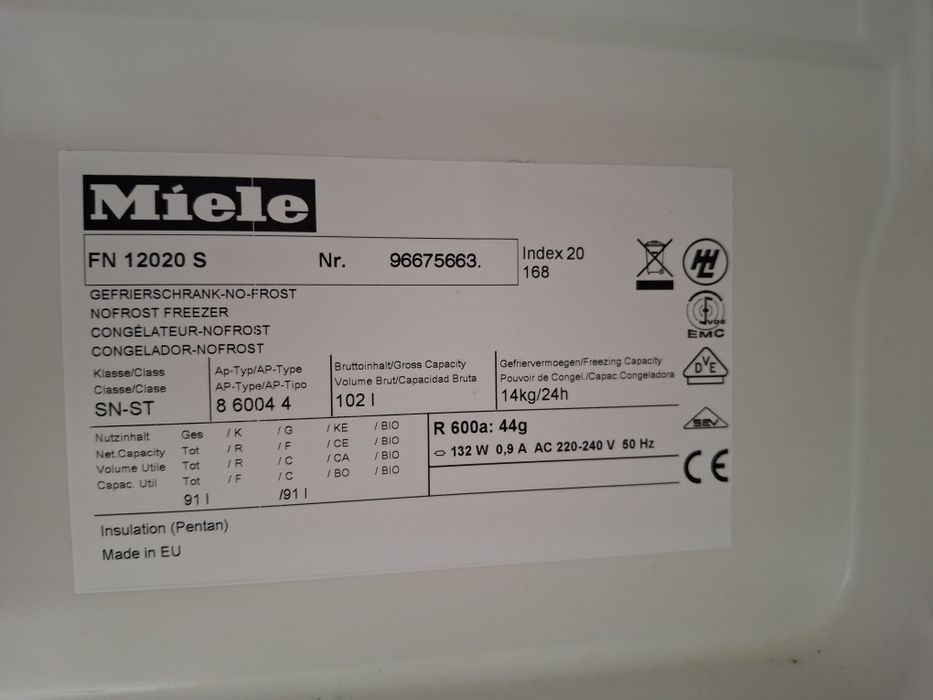 Морозильна камера Miele model FN12020 S