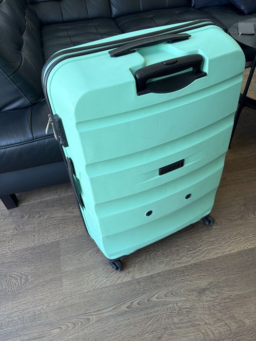 Walizka duża renomowanej firmy American Tourister