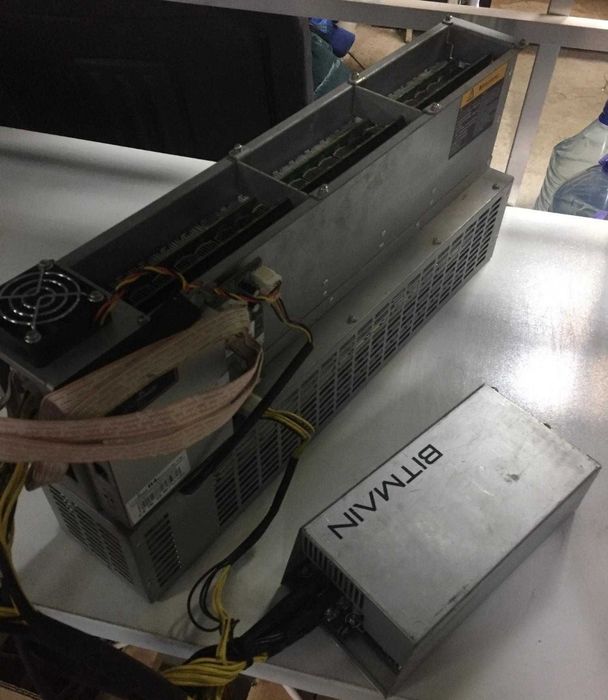 Bitcoin Asic Antminer Bitmain Bitcoin R4 майнинг домашний очень тихий