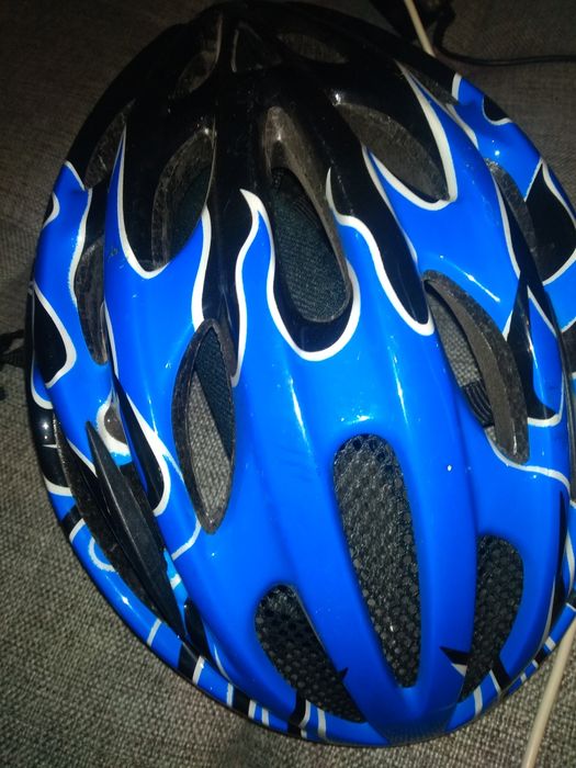 Kask młodzieżowy na rower