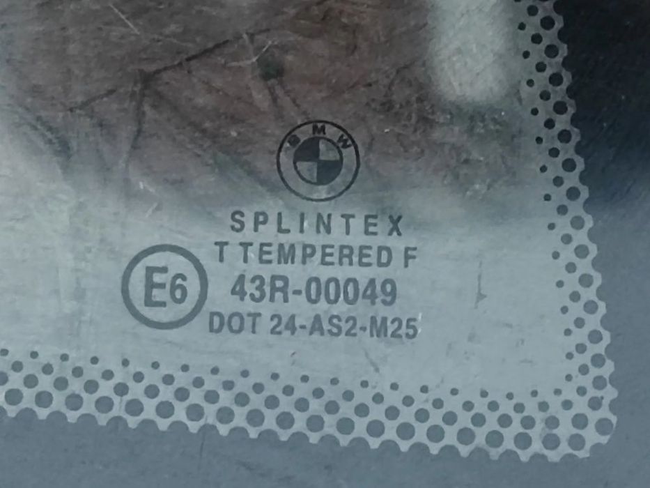 bmw e36 coupe oryginalne szyby tył boczne lewa / prawa uchylna o nr.