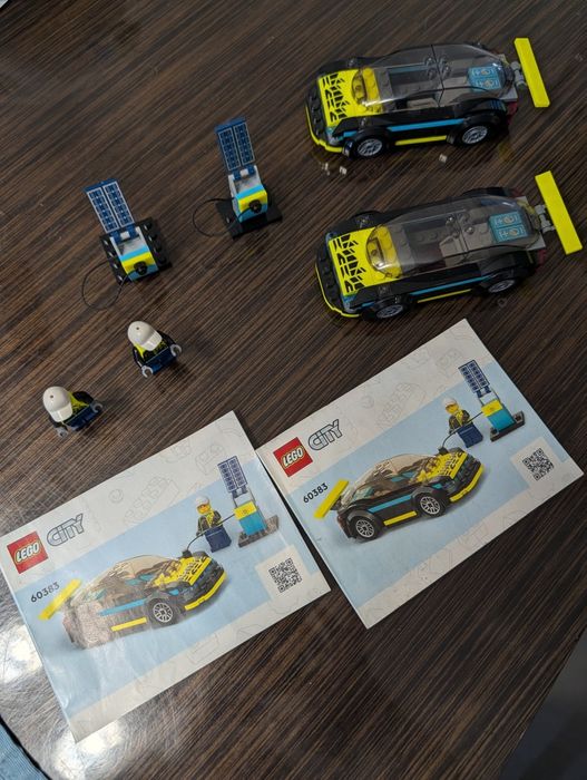 LEGO 60383 City Elektryczny samochód sportowy- 2 zestawy