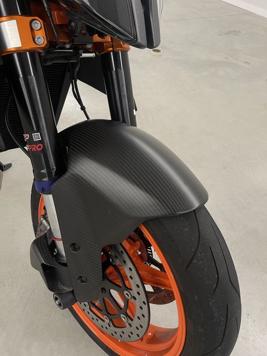 KTM 1290 Super Duke R EVO – 2023 — 180cv