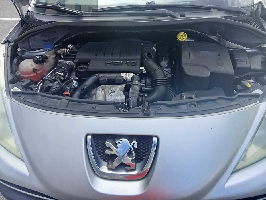 Peugeot 207 -5 Lugares Diesel 2010