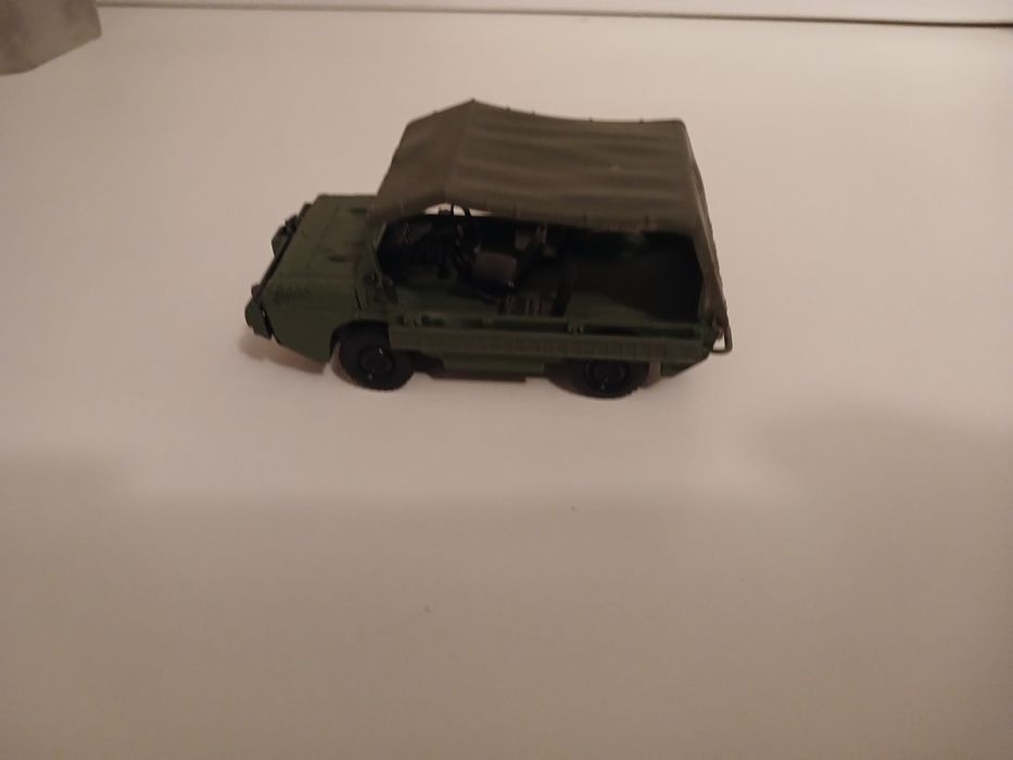 Колекційна машинка ЛуАЗ 967М випуск 71 Автолегенди СРСР