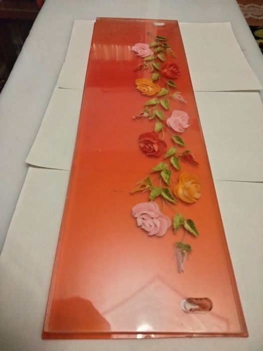 Картина "Розы", органическое стекло, авторская работа,гравировка, экск