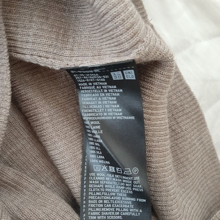Beżowy wełniany golf uniqlo 42 XL