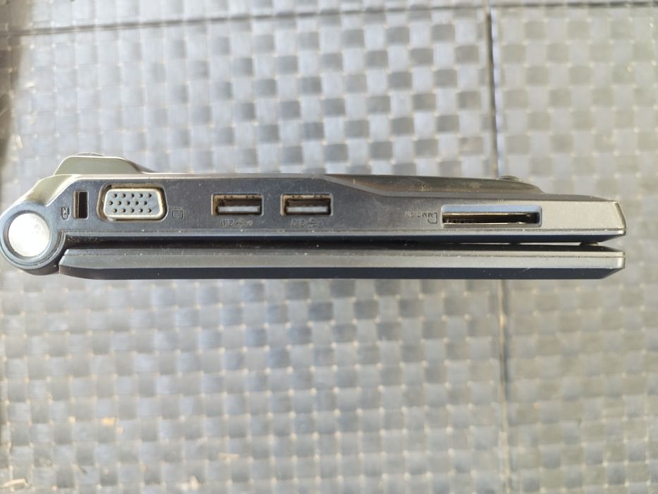 Asus Eee pc 900 20g ноутбук 4g+16g ddr2 2gb