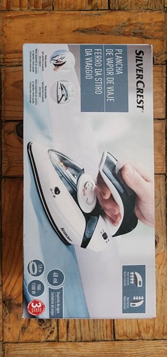 Ferro de passar compacto, novo, ideal para viagens.