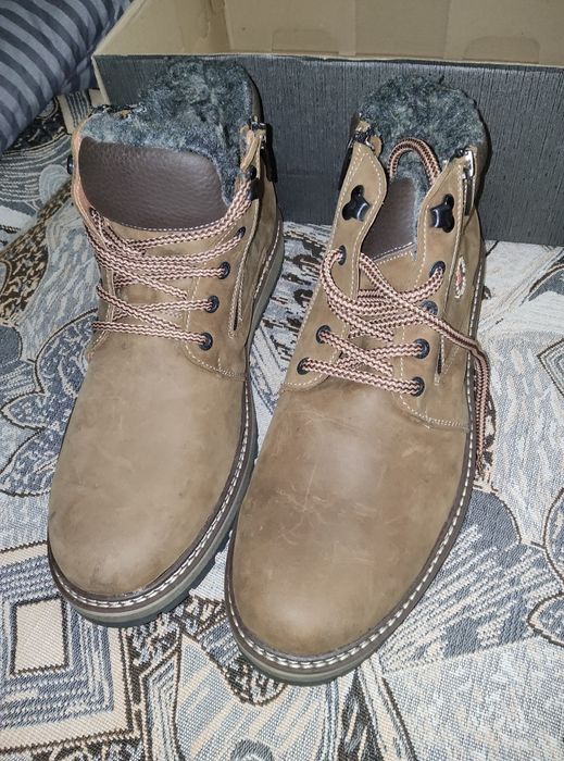 Продам Нові!!!Чоловічі  зимові черевики(ботинки)