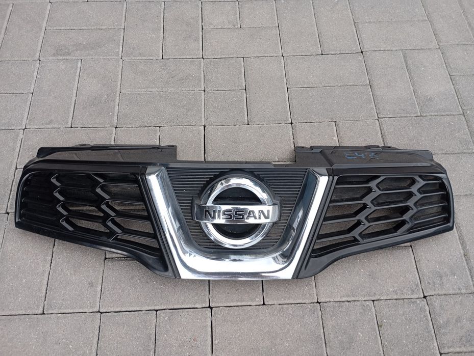 Grill atrapa zderzaka przód przednia Nissan Qashqai j10 Lift grill Nissan Qashqai j10 Lift atrapa logo Qashqai j10 Lift