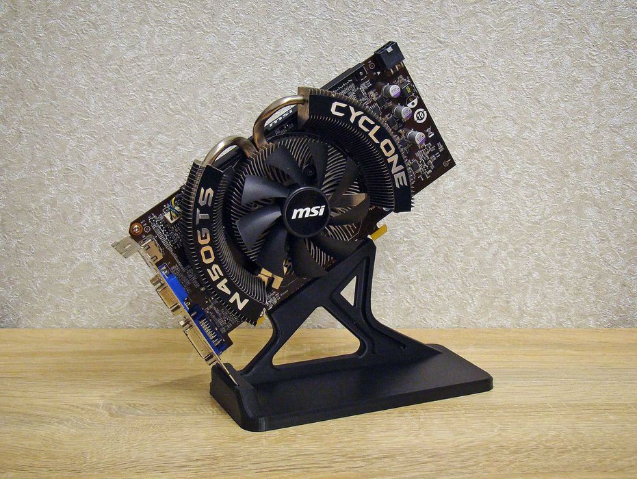 Подставка под видеокарту (на стол, полочку)