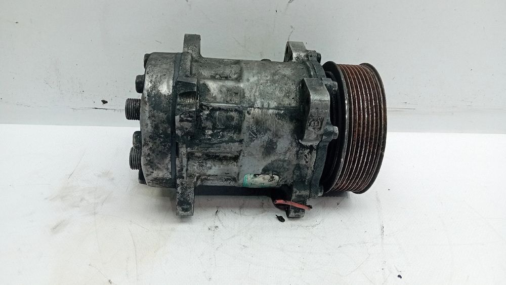 Compressor AC RENAULT Trafic II Chassis (EL)