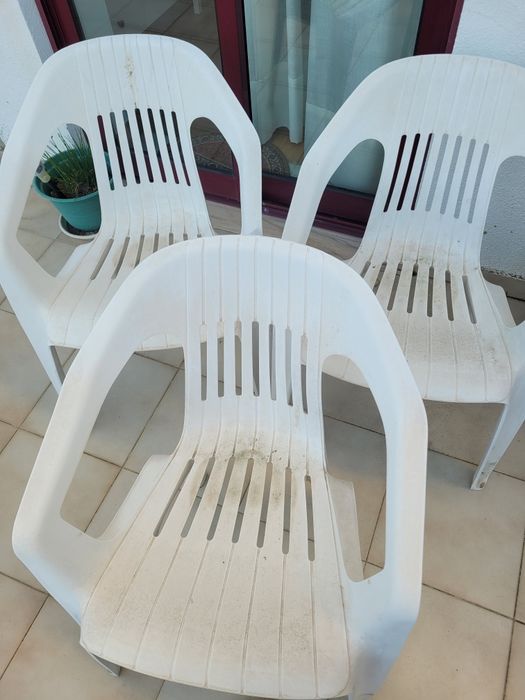 3 cadeiras de jardim