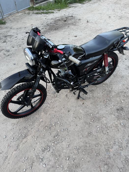 Продам Mustang fit 125