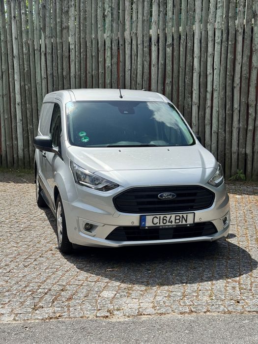 Ford Transit Connect | 2020 | 3 lugares | Ar condicionado