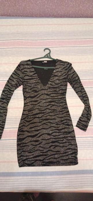 Блестящее коктельное  Платье с длинным рукавом  h&m