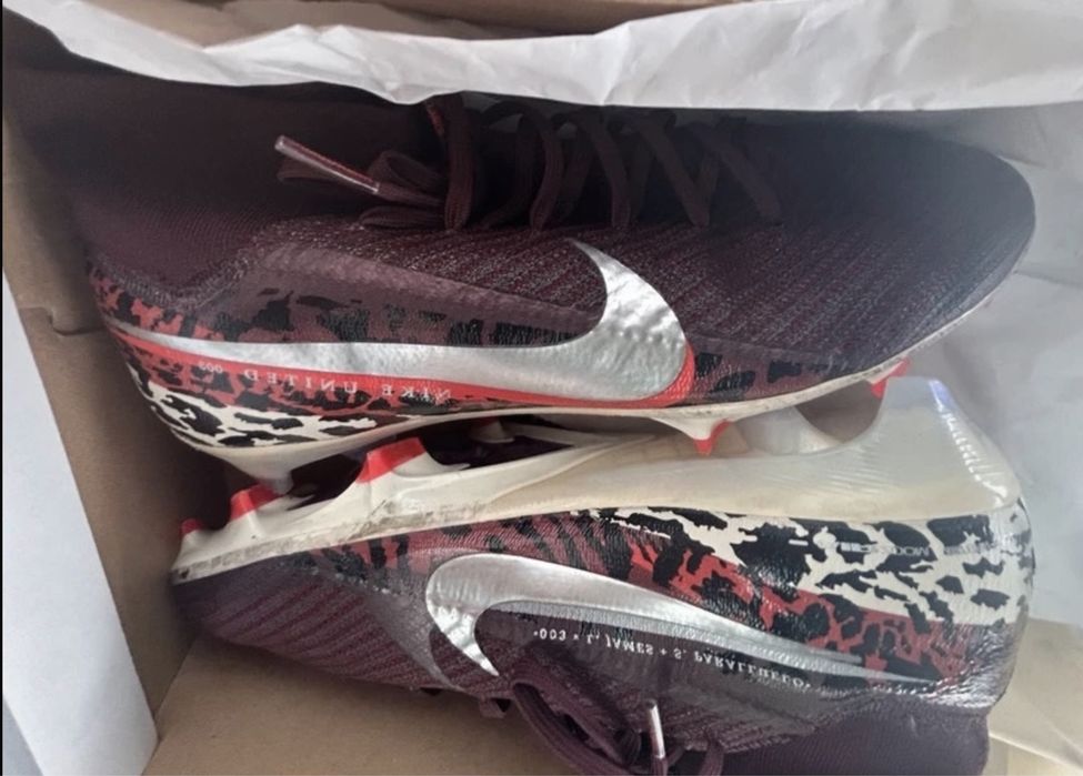 Chuteiras Nike elite NU3
