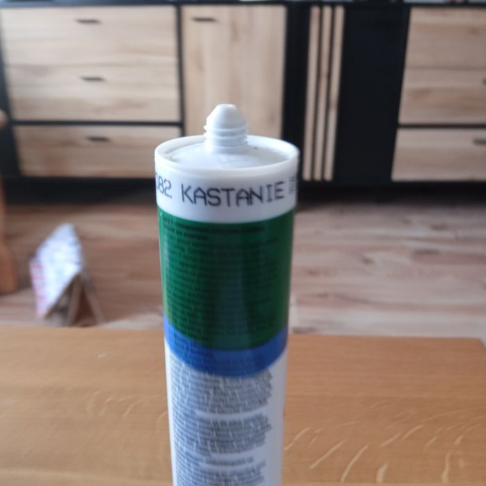 Silikon uszczelniający kasztanowy