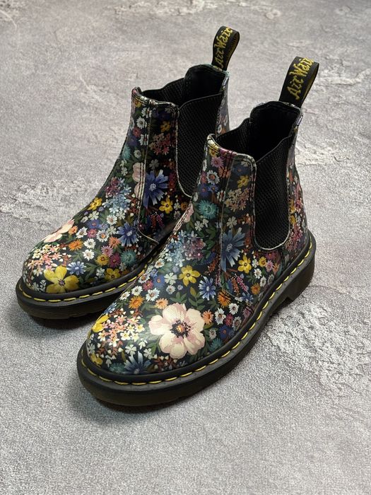 Жіночі Черевики Мартенси Dr. Martens Wanderlust 2976 Floral Leather