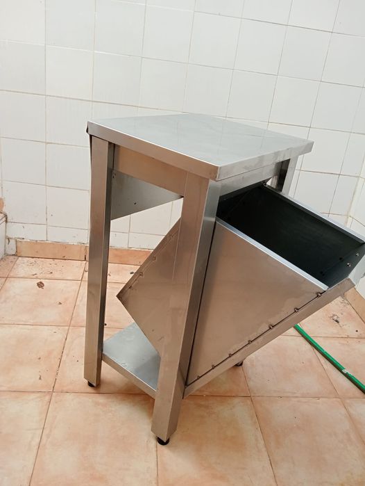 Mesa de apoio para cozinha
