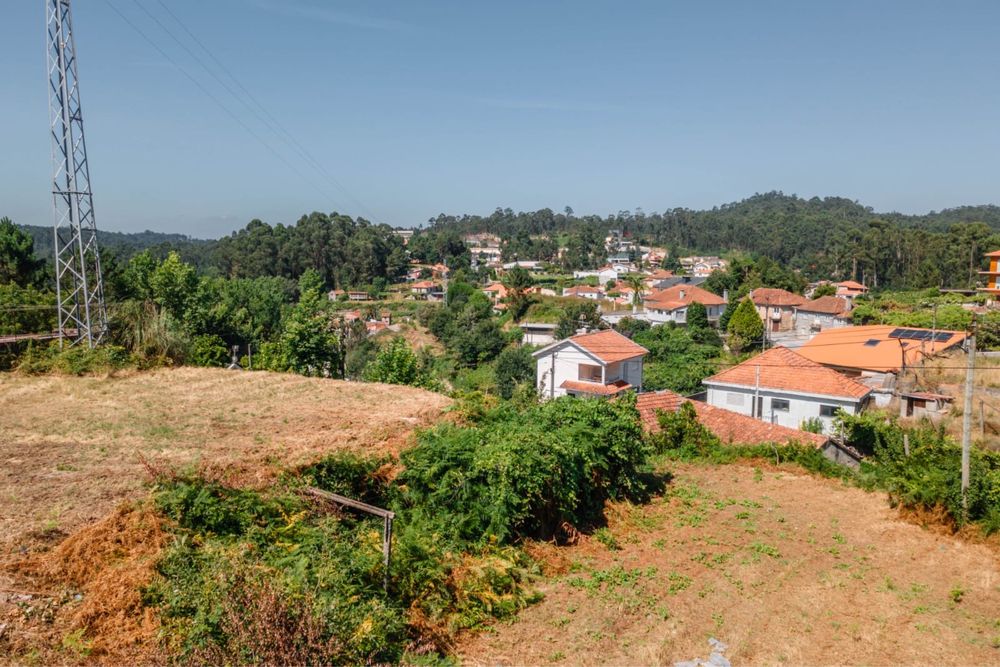 Moradia T3 para Restauro c/ Terreno