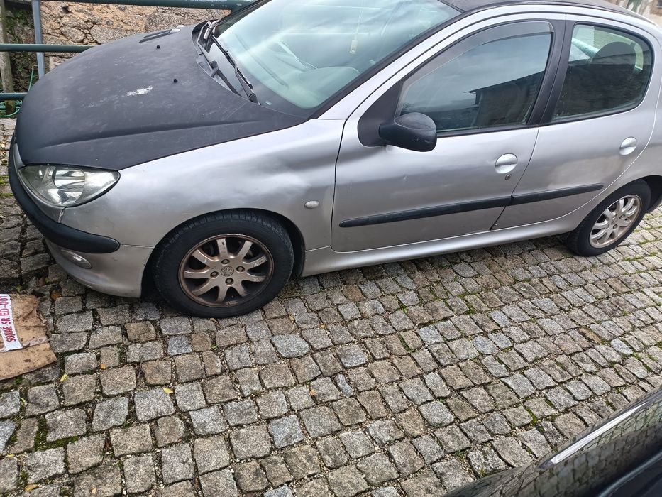 Peugeot 206 para arranjar