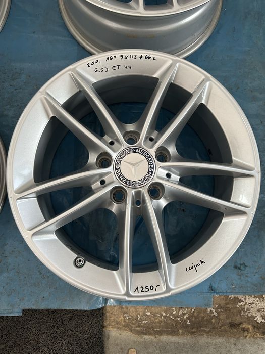 200 Felgi Aluminiowe MERCEDES R 16 5x112  Bardzo Ładne czujniki