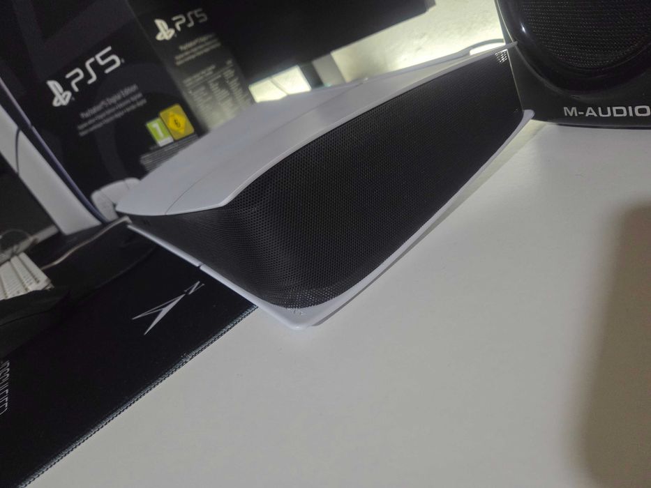 Vendo PlayStation 5 Slim 825gb (Digital) comprada nova há 2 meses