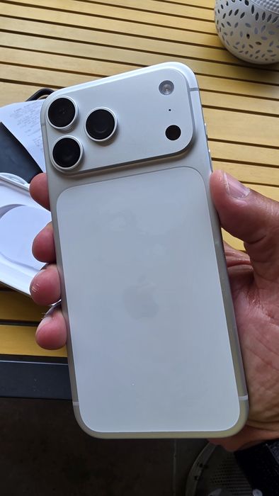 Apple IPhone 17 Pro max