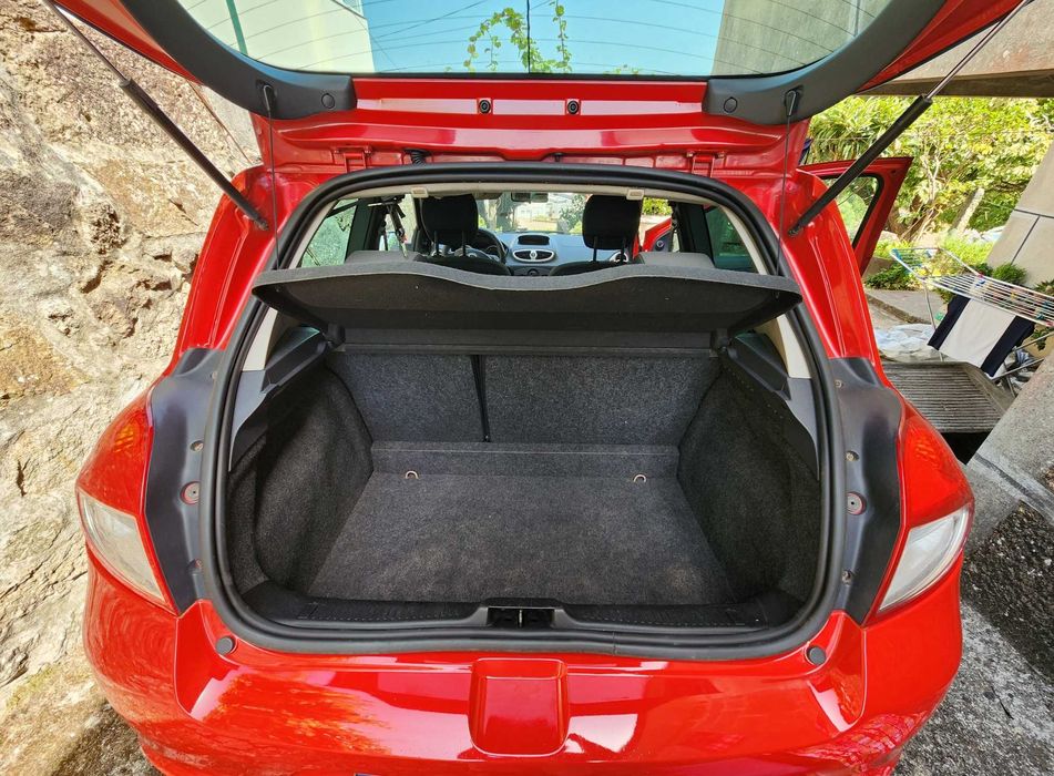 Renault Clio 1.2 16V Dynamique com poucos kilometros