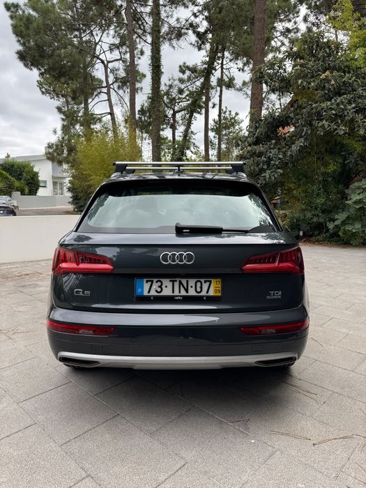 Audi Q5 2.0 TDI 190 cv, com caixa automática S tronic e tração integral quattro, versão Sport, de setembro de 2017.