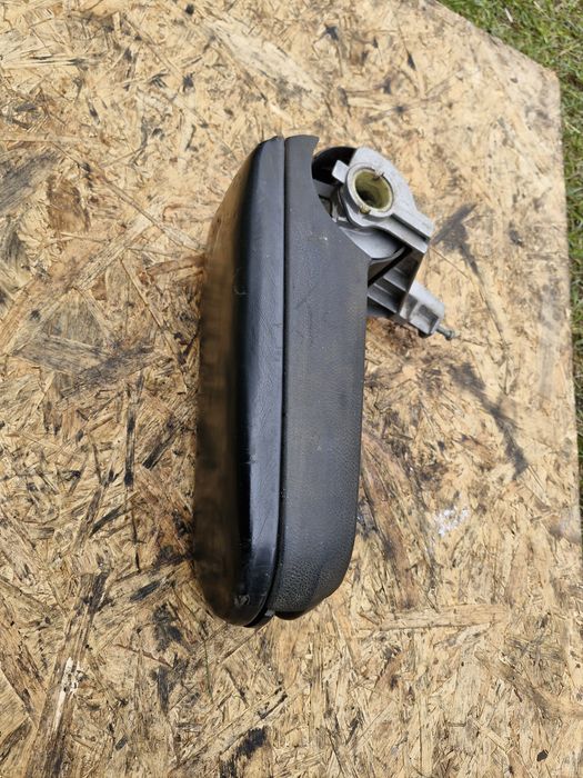 Podłokietnik vw golf 4