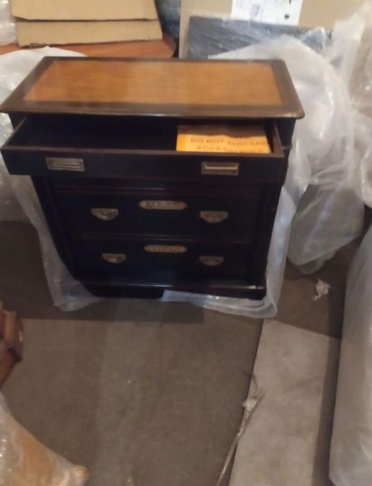 Мебель Италия мрамор красное дерево