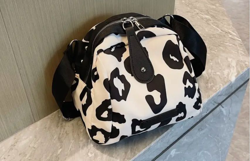 Сумка женская молодежная