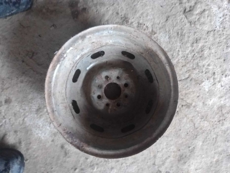 Продам диск ваз р 13