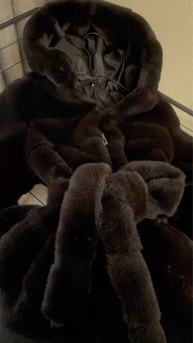 Шубка з еко хутра Tissavel